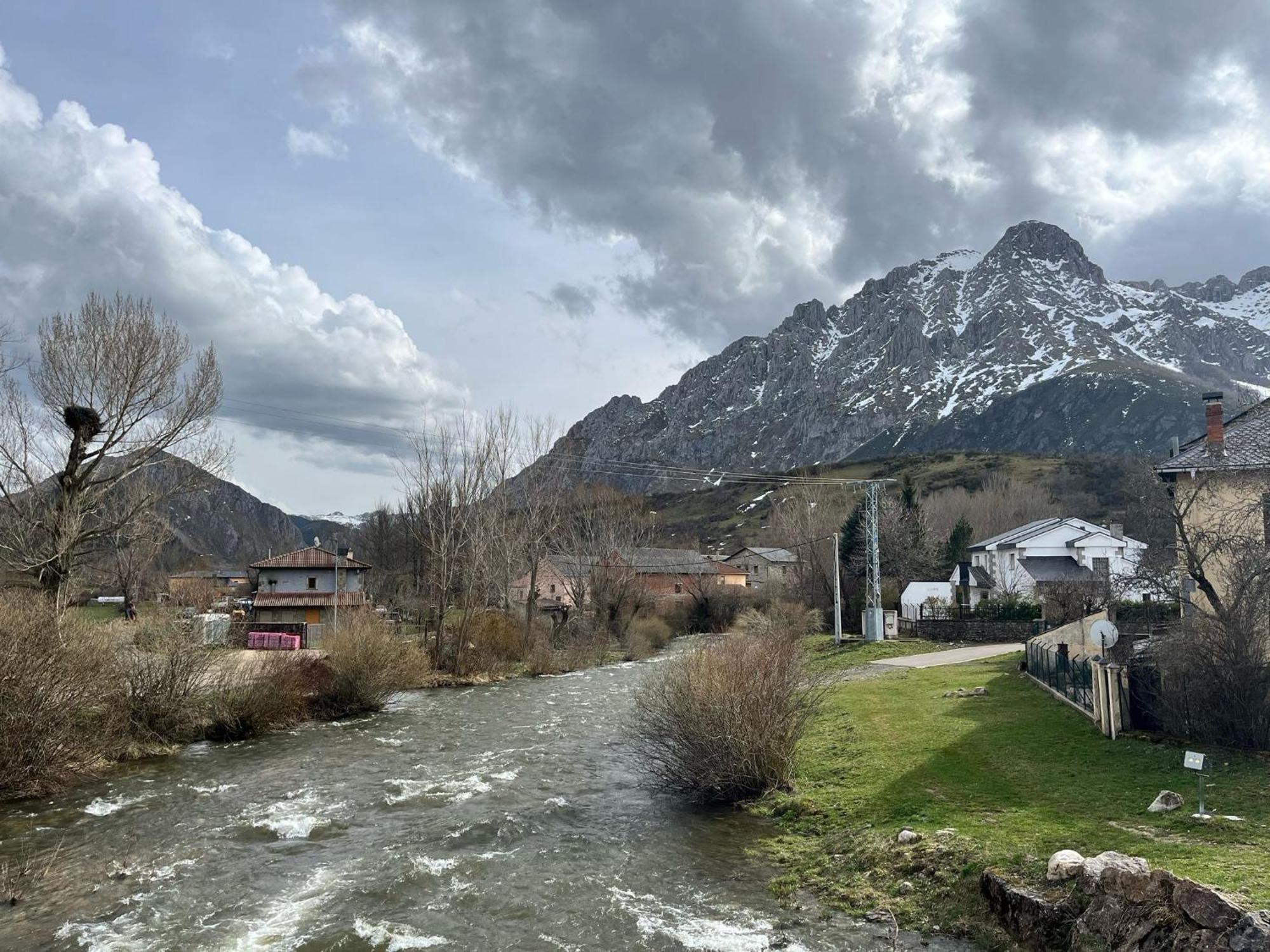 Casas Rurales Cuatro Valles Naredo de Fenar Kültér fotó